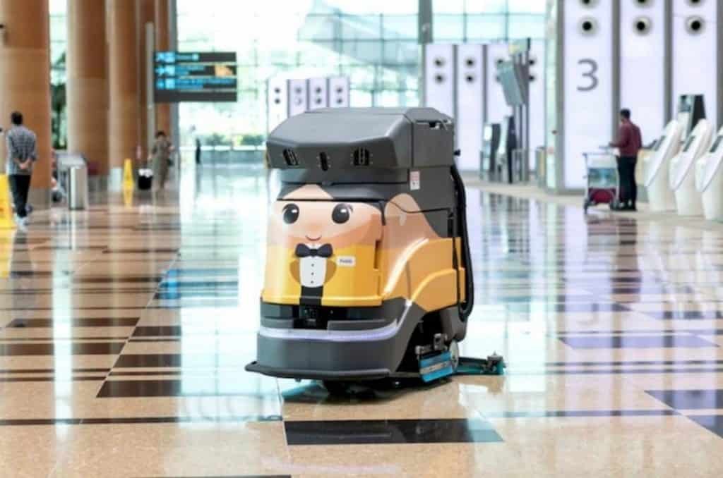 Robô de limpeza no Aeroporto Internacional de Hong Kong/reprodução