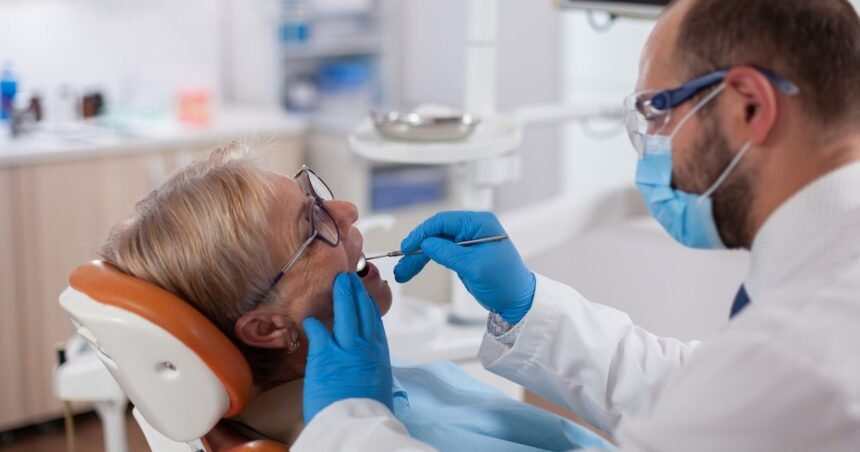 De problemas cardíacos a Alzheimer: 8 razões para cuidar da saúde bucal que vão além dos dentes